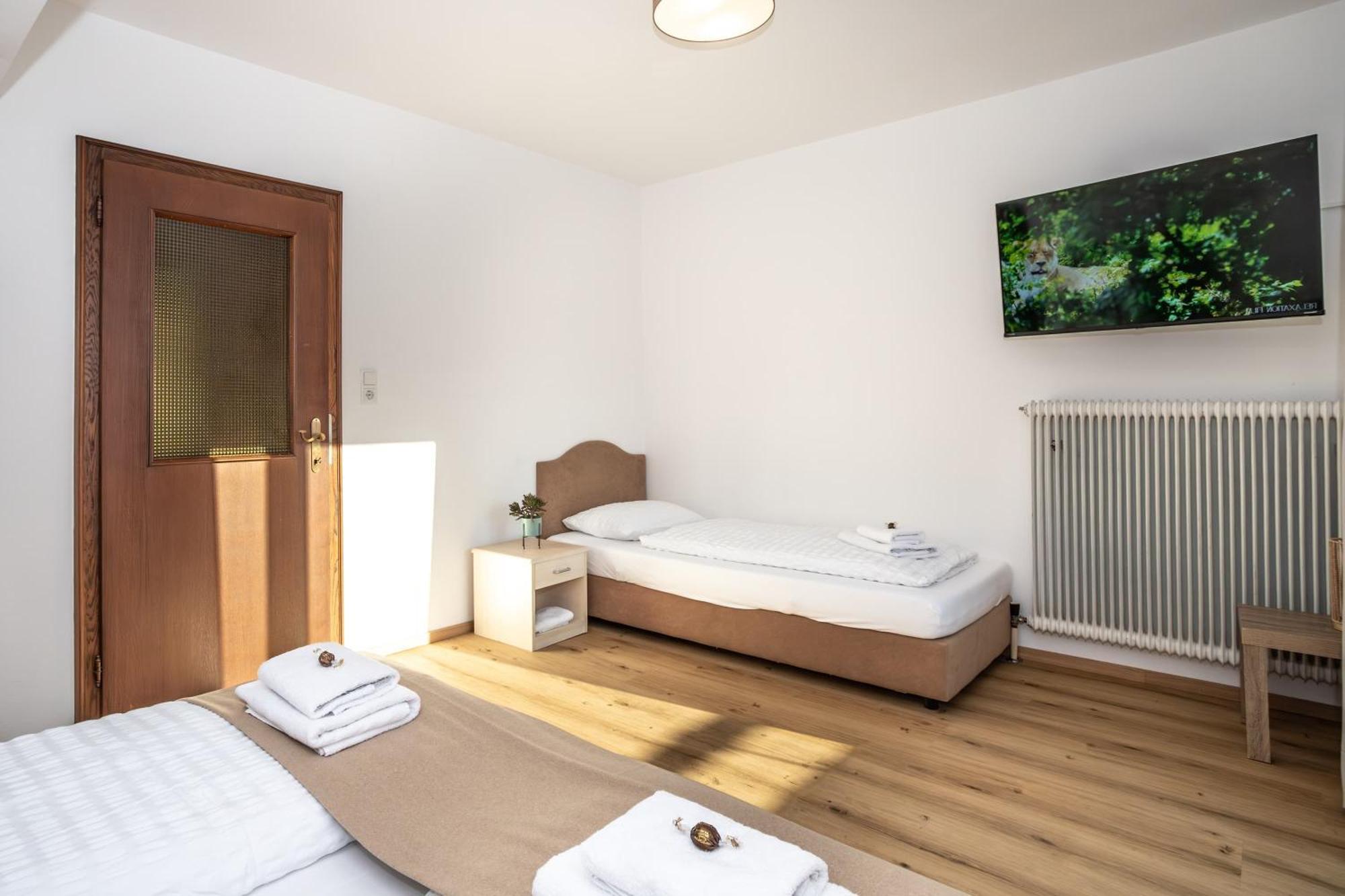 Alpina Apartments - Zell Am See Bagian luar foto