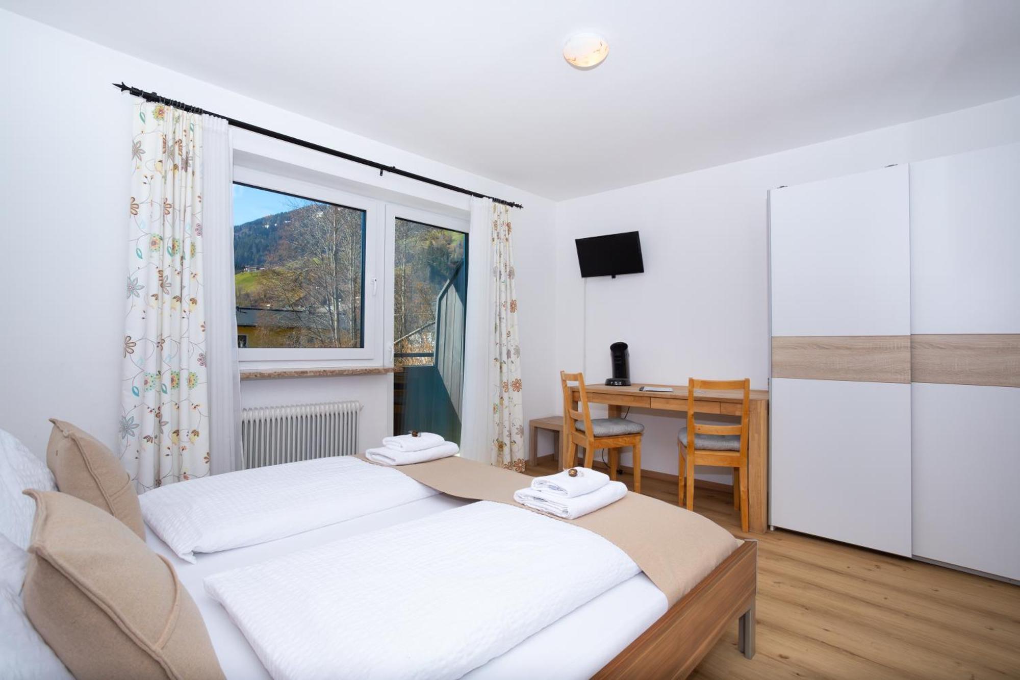 Alpina Apartments - Zell Am See Bagian luar foto